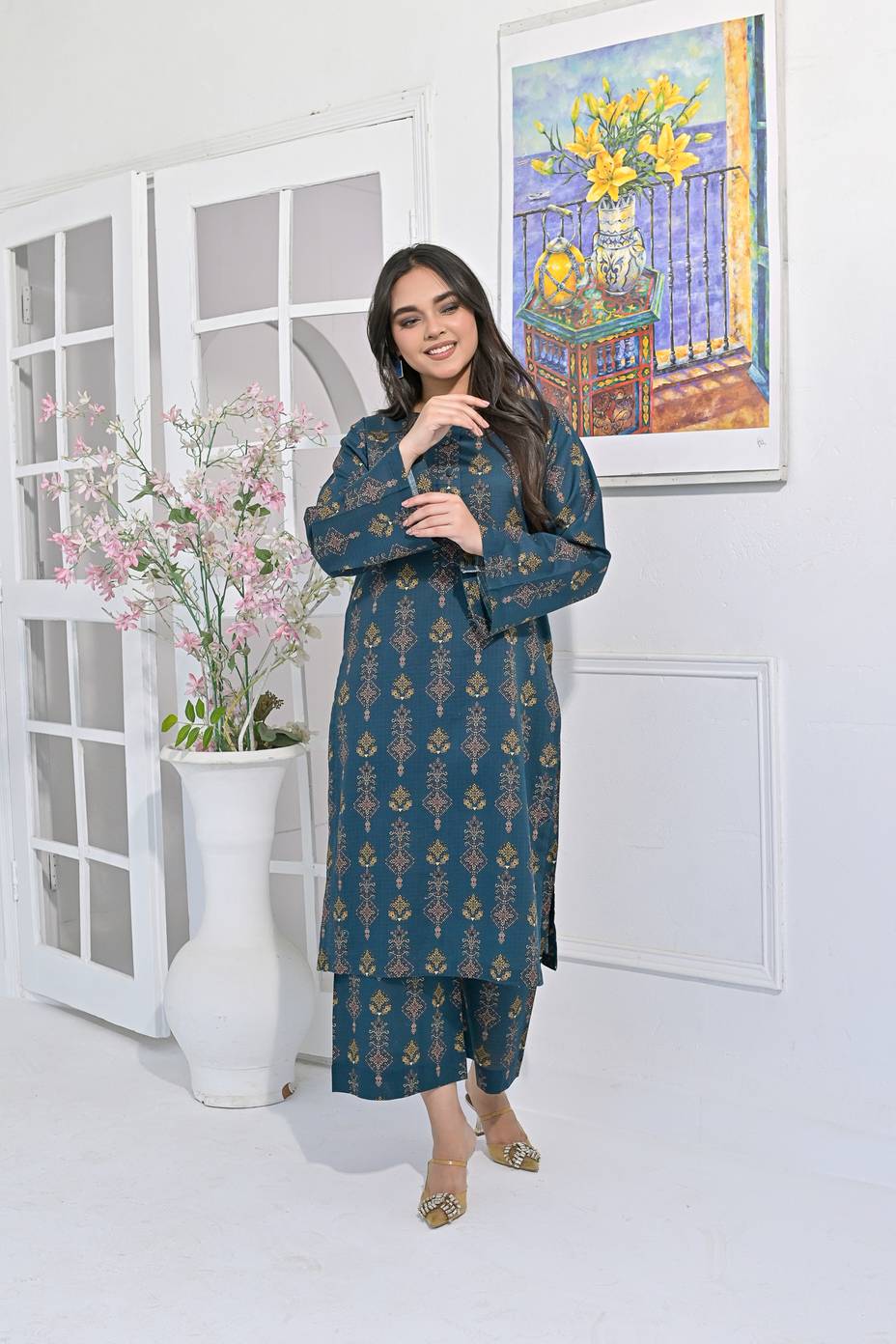 Elegant Teal & Gold Ensemble