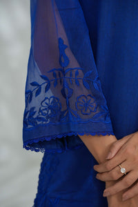 Royal Azure Aura